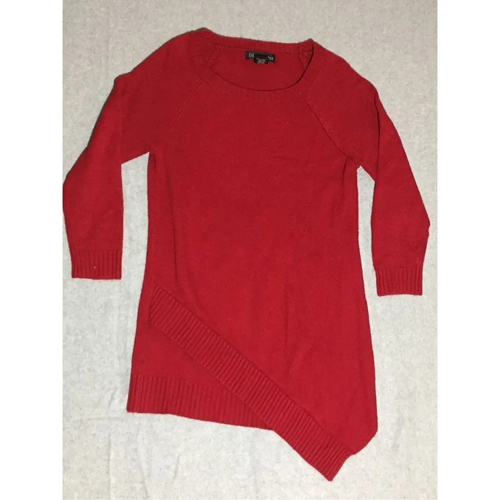 Womens Vintage Design365 Sweater Size Small Asymmetric Hem Acrylic Red Knit